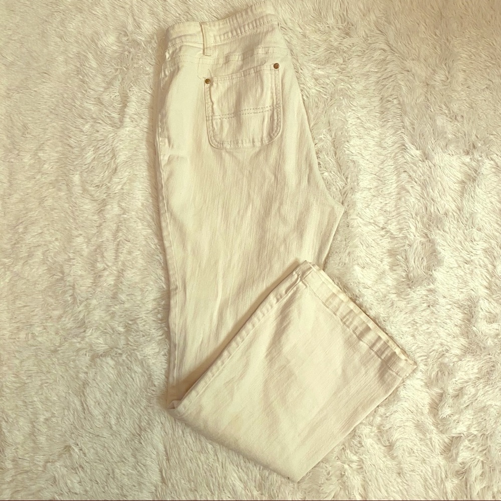 🤍Like New🤍 YMI Plus size boot cut jeans